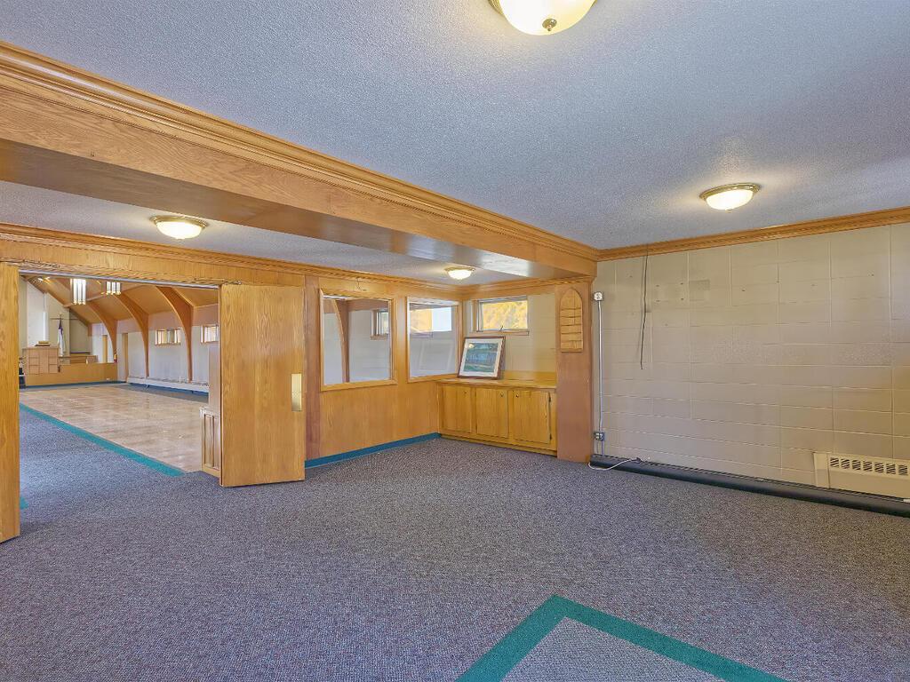 410 1st St N Winsted MN 55395 USA-012-085-11-MLS_Size.jpg