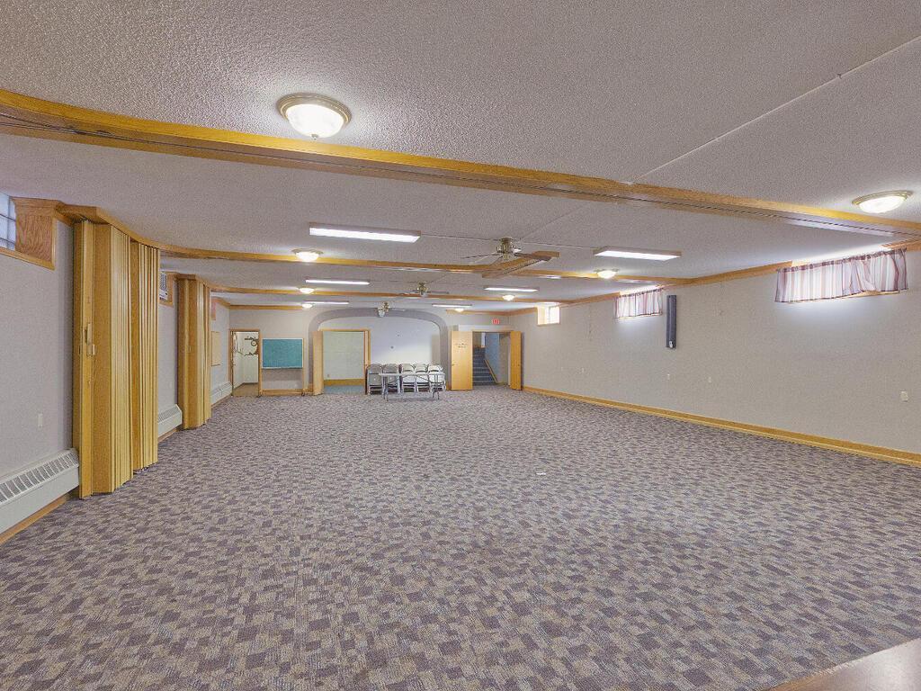 410 1st St N Winsted MN 55395 USA-040-070-37-MLS_Size.jpg