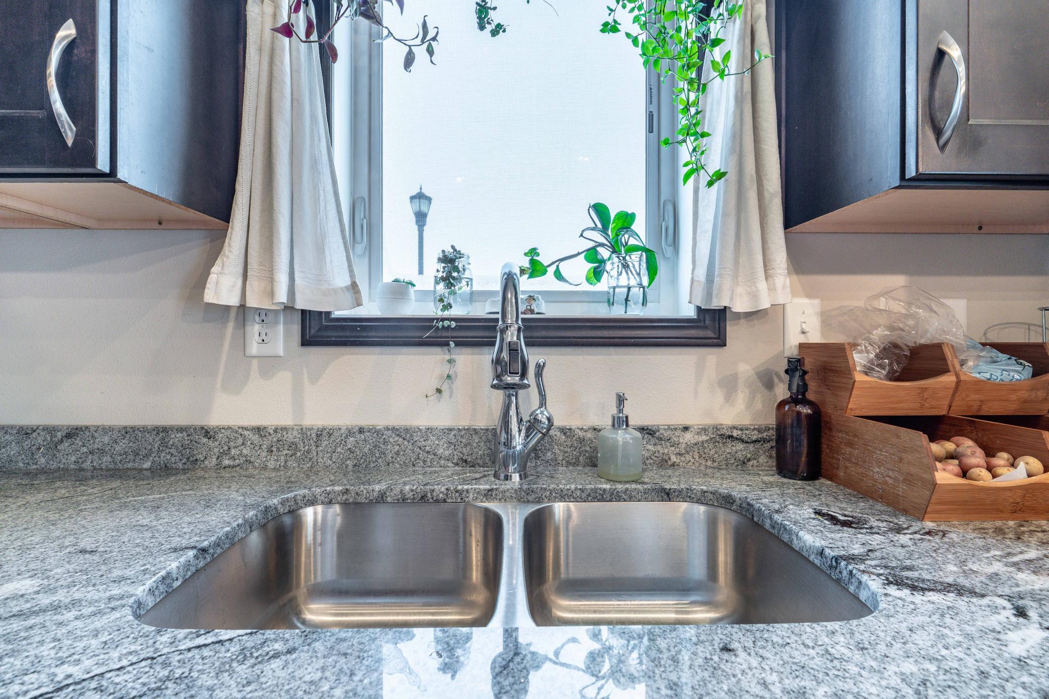 5219 11th St W WF-208.jpg