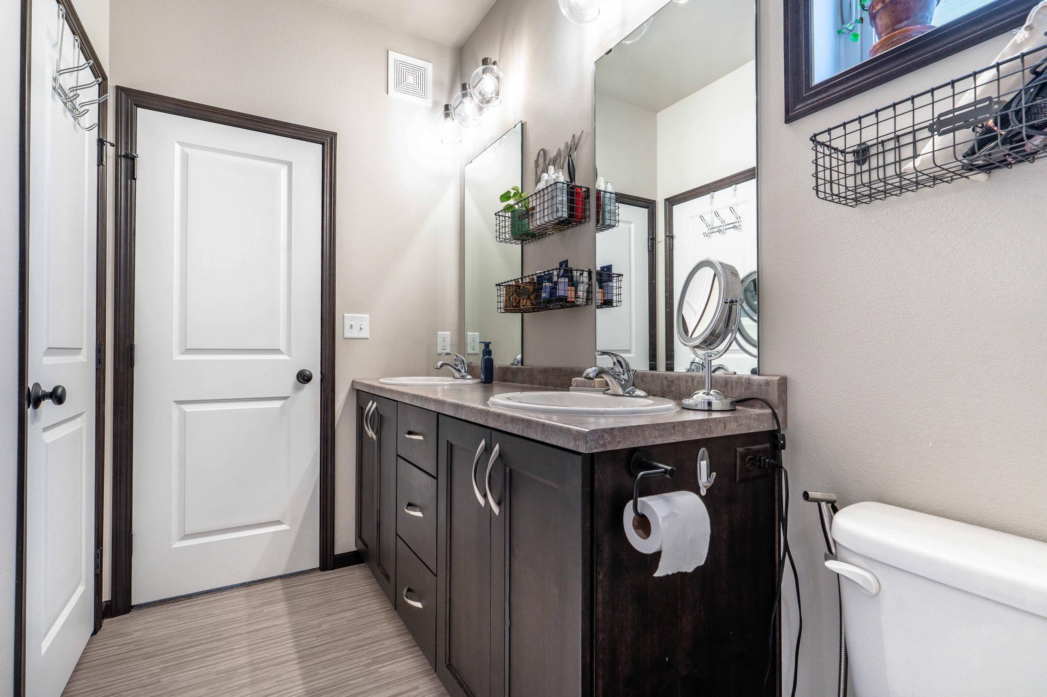 5219 11th St W WF-219.jpg