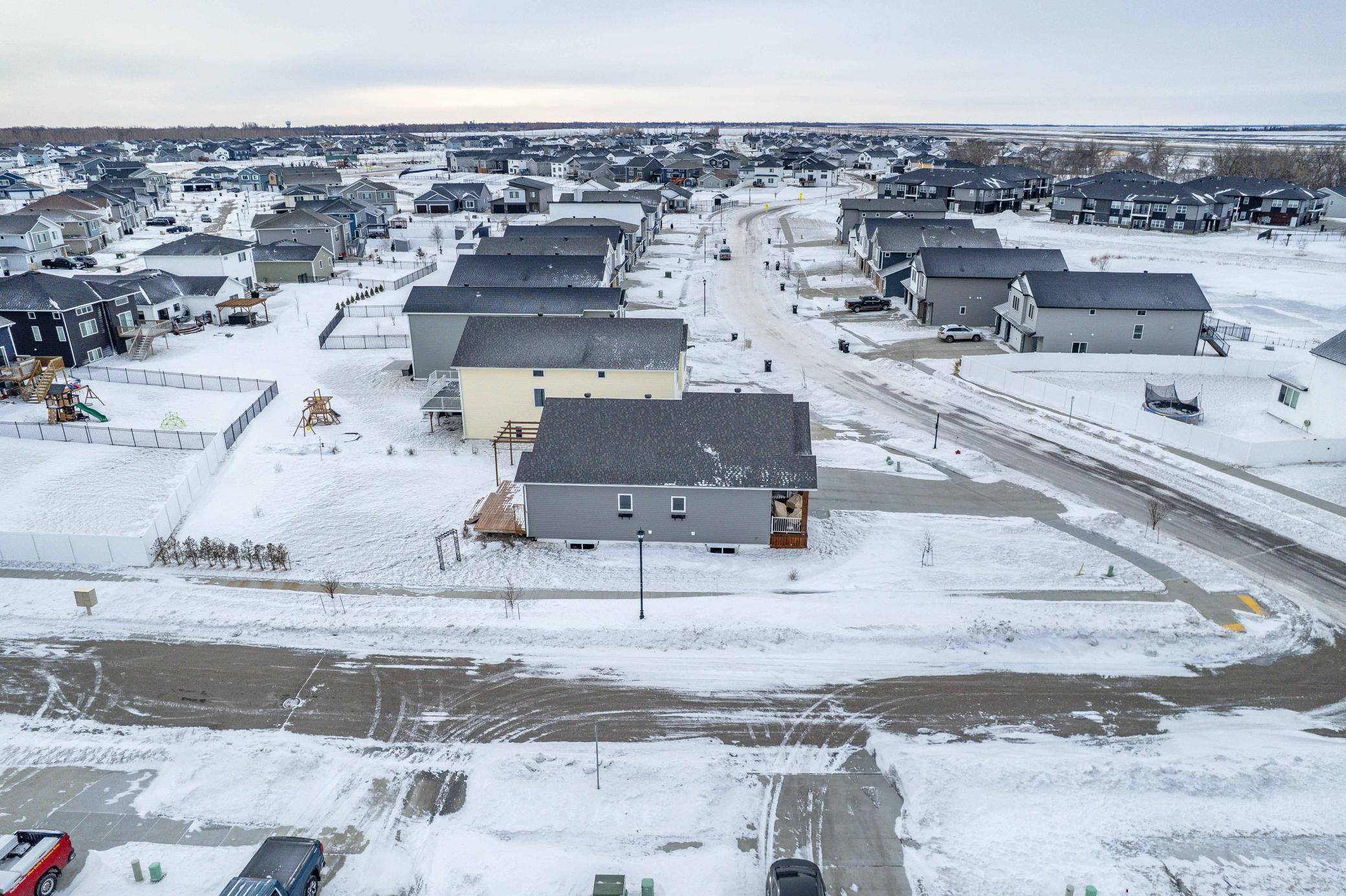 5219 11th St W WF-304.jpg