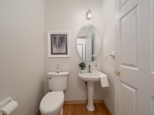 8002 Victoria Lane, Saint Louis Park, MN 55426