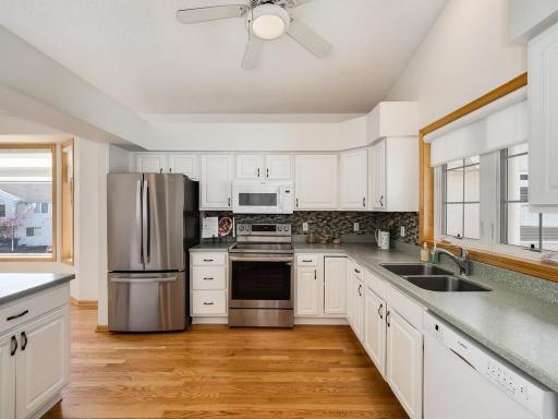 8002 Victoria Lane, Saint Louis Park, MN 55426