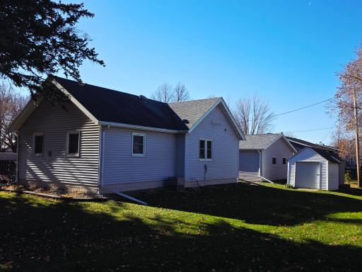 901 2nd Street NW, Pipestone, MN 56164