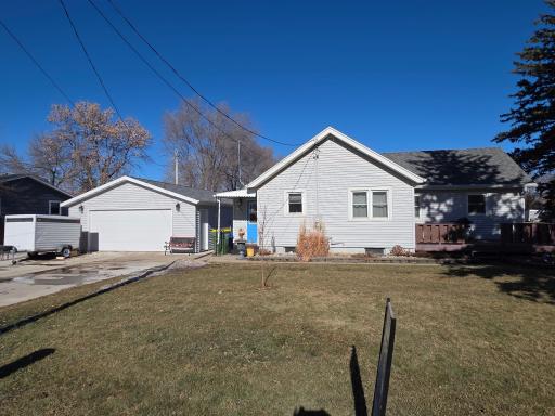 901 2nd Street NW, Pipestone, MN 56164