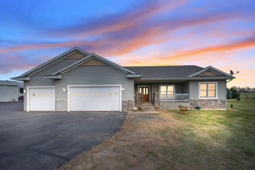 Photo for 787 154th Street, Roberts, WI 54023 - listing #6817770 787 154th Street, Roberts, WI 54023