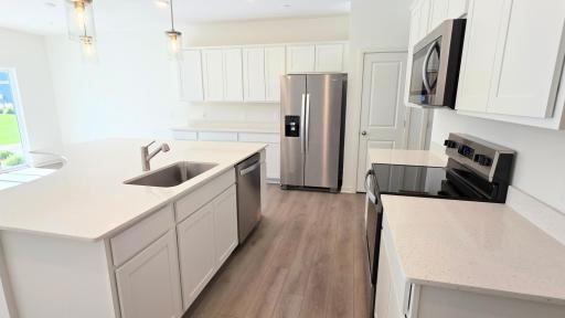 Photo for 4722 AirLake Curve, Woodbury, MN 55129 - listing #6817830 4722 AirLake Curve, Woodbury, MN 55129