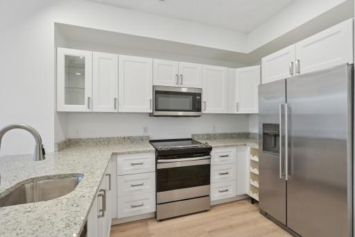 150 E Burnsville Parkway, 116, Burnsville, MN 55337