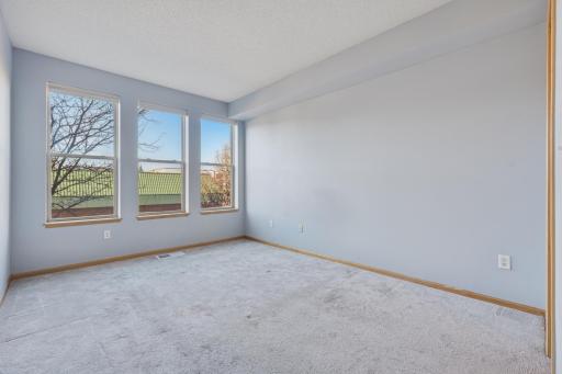 150 E Burnsville Parkway, 116, Burnsville, MN 55337