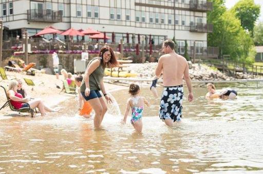 chase-on-the-lake (7).jpg