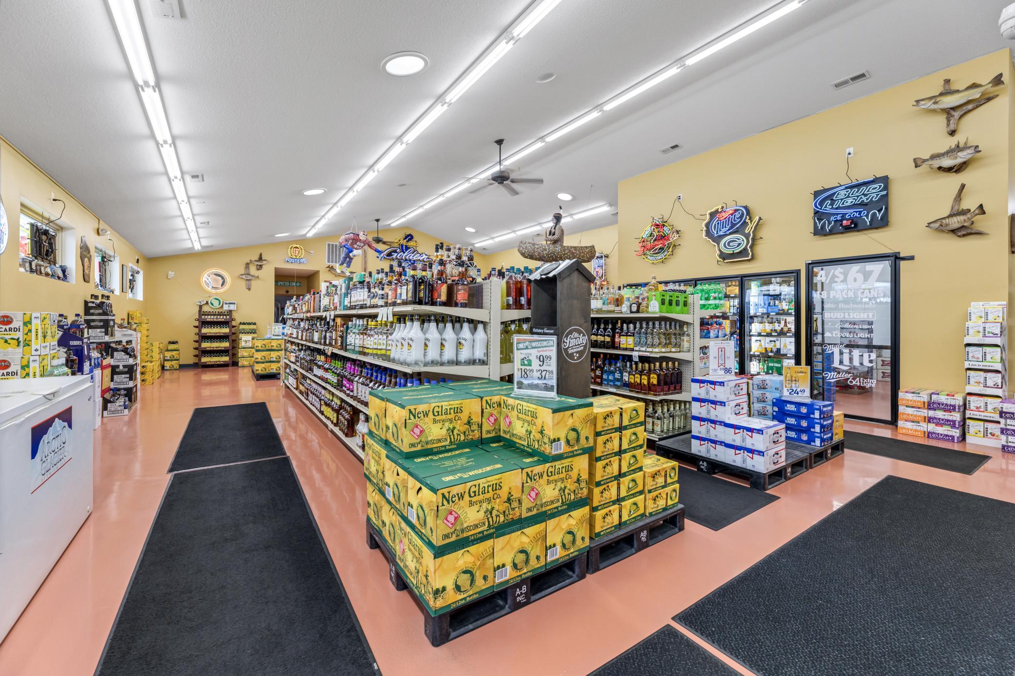 Nelson Liquor (4).jpg