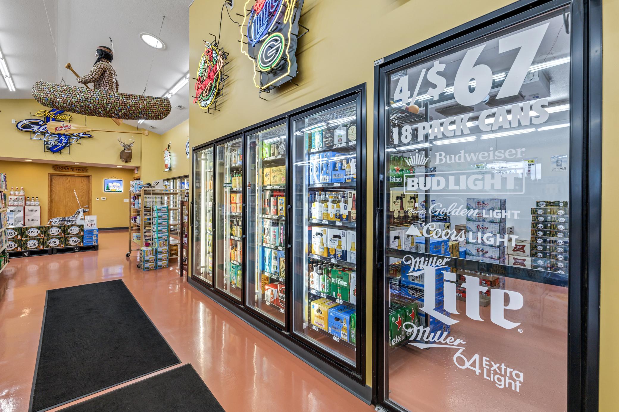 Nelson Liquor (9).jpg