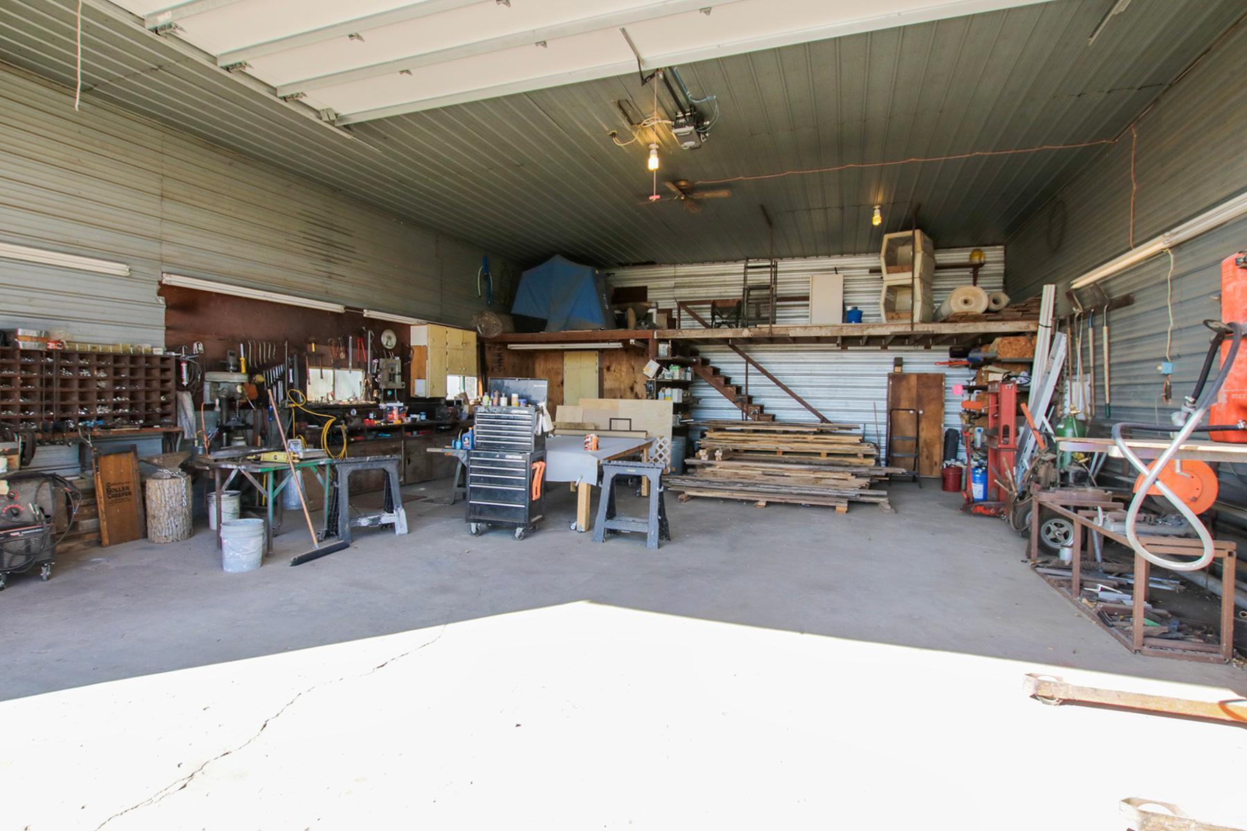 shed interior.jpg