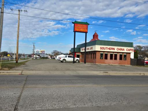 1416 Division Street W, Faribault, MN 55021