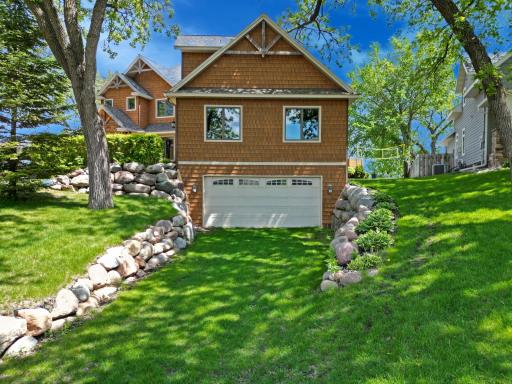 263 Lake Avenue N, Spicer, MN 56288