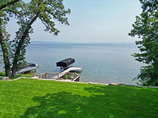 263 Lake Avenue N, Spicer, MN 56288
