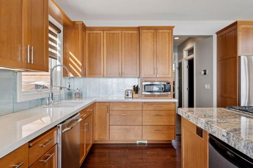 263 Lake Avenue N, Spicer, MN 56288