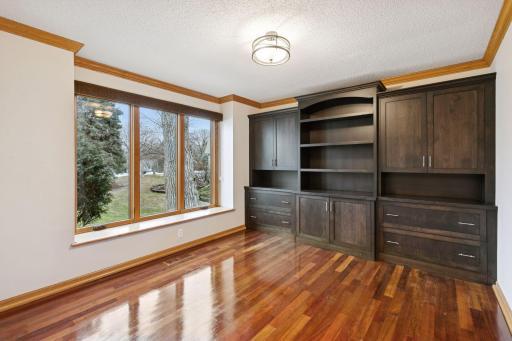 12653 Tiffany Court, Burnsville, MN 55337