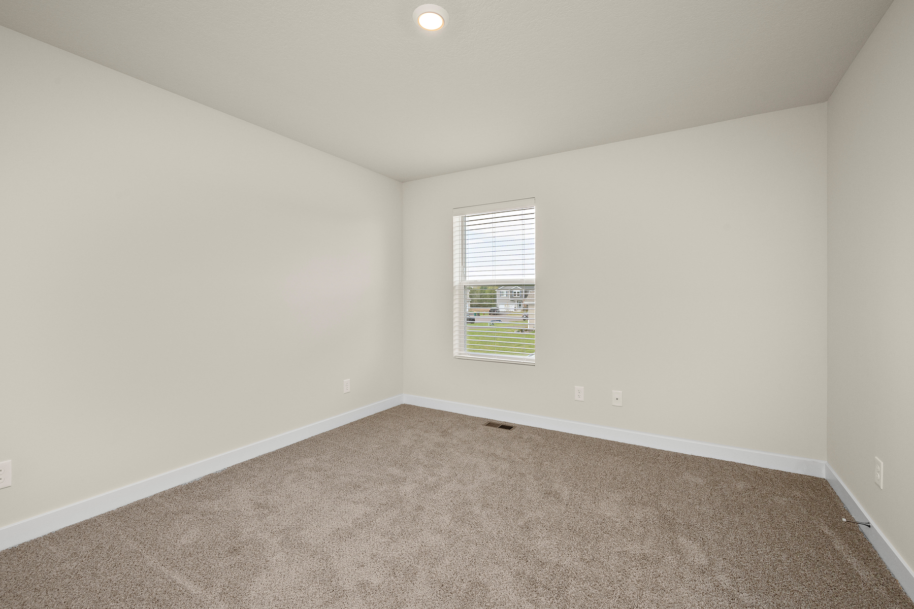 Locke Bedroom 3 L.png