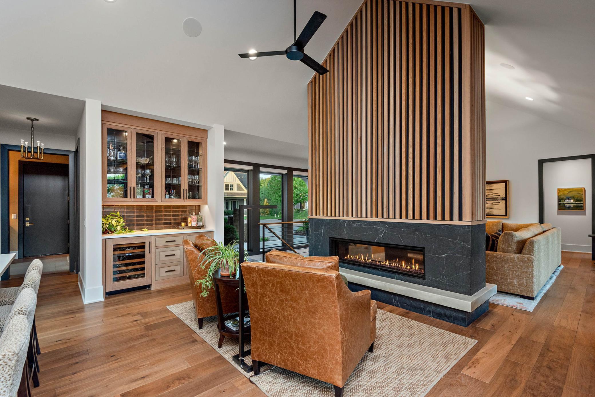 18411 9th Ave N, Plymouth, MN 55447