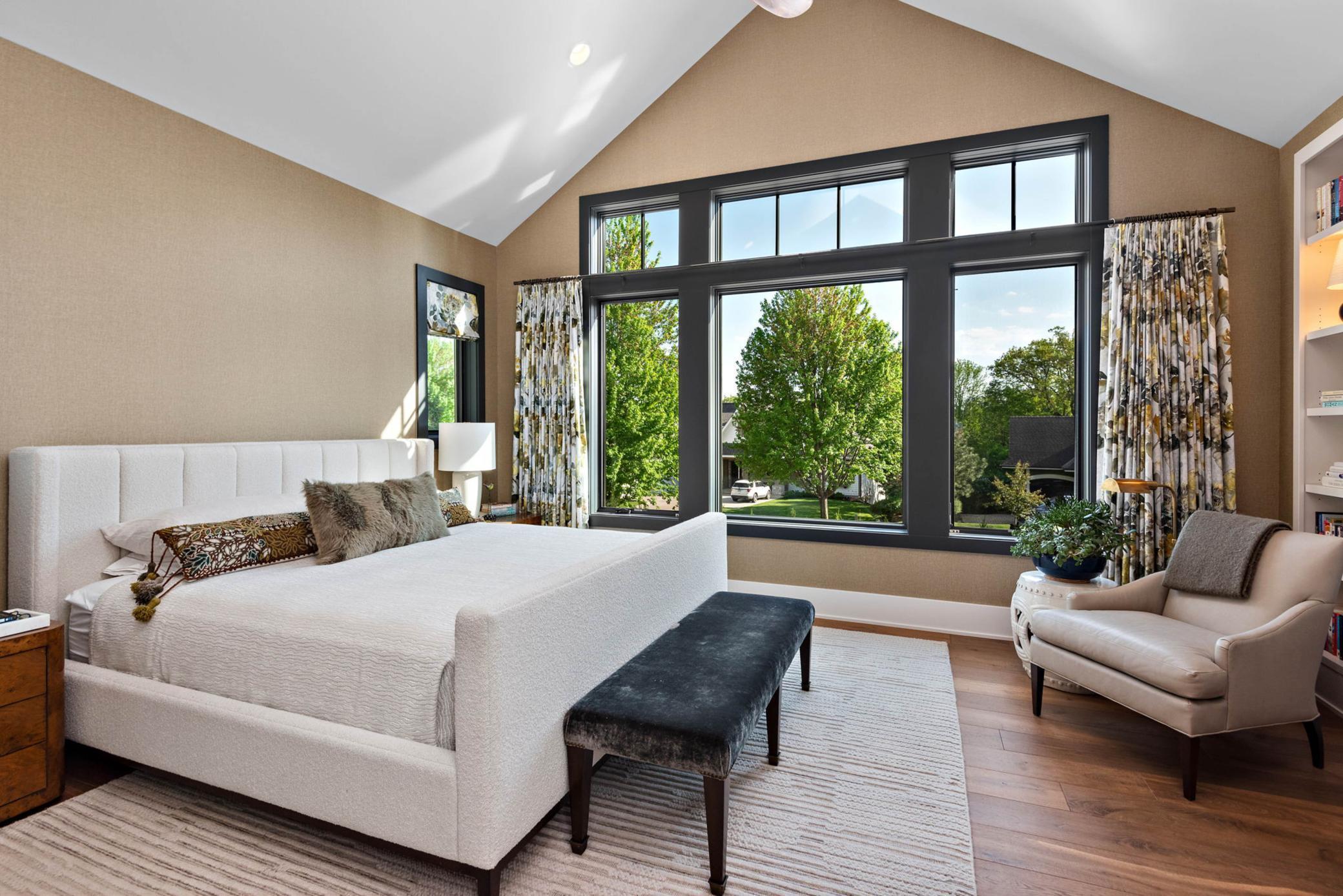 18411 9th Ave N, Plymouth, MN 55447