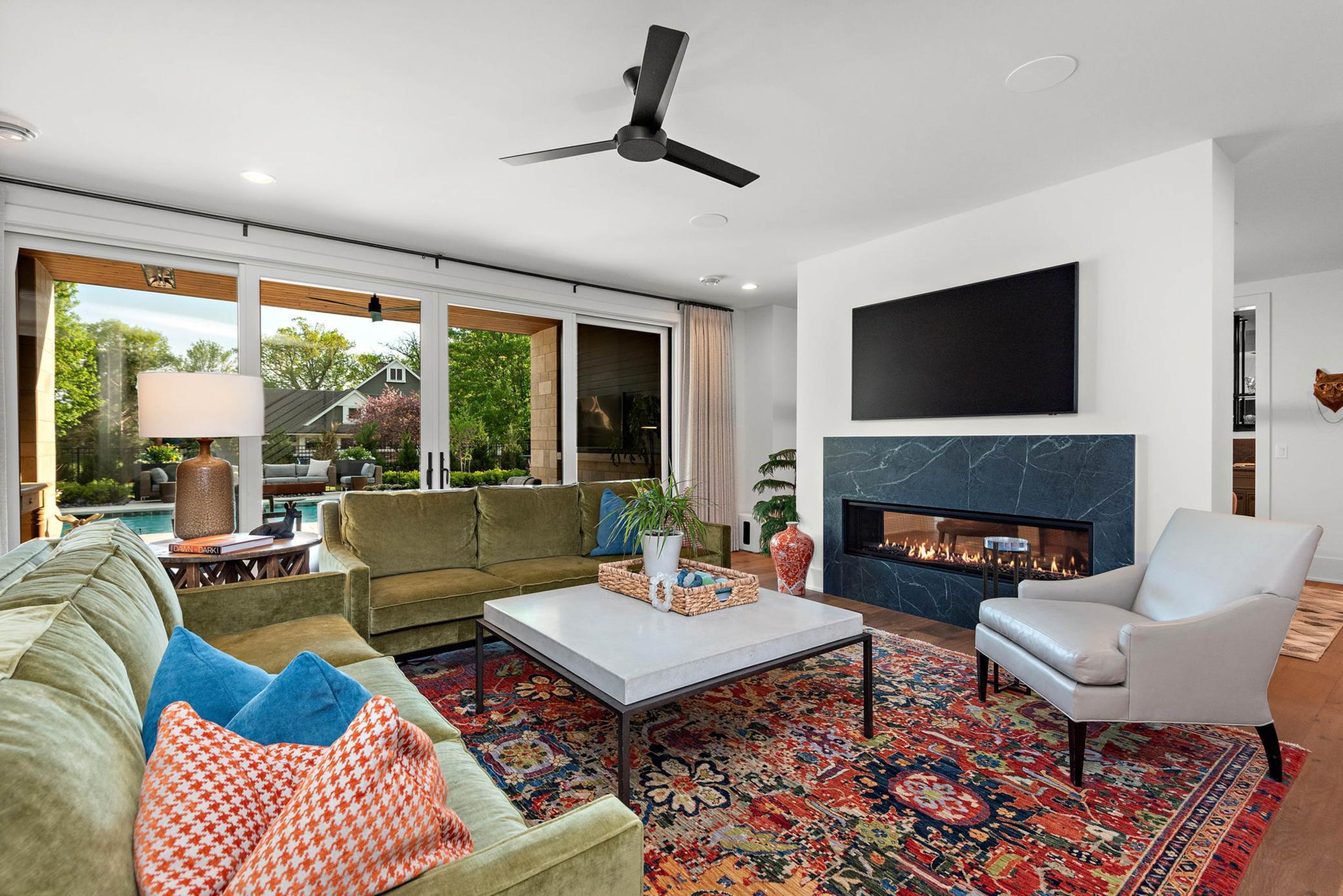 18411 9th Ave N, Plymouth, MN 55447