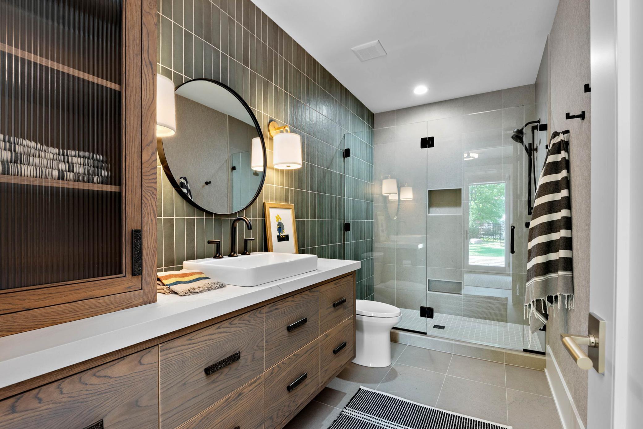 18411 9th Ave N, Plymouth, MN 55447