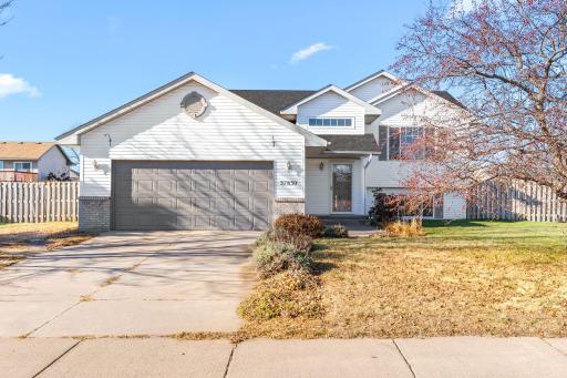 37830 Harvester Avenue, North Branch, MN 55056