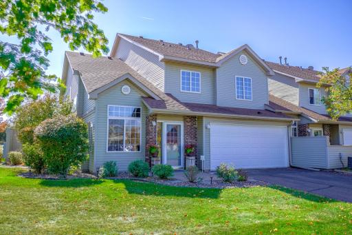 Photo for 2437 Oakridge Circle, Hudson, WI 54016 - listing #6818316 2437 Oakridge Circle, Hudson, WI 54016