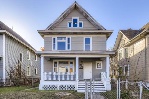 Photo for 830 University Avenue W, Saint Paul, MN 55104 - listing #6818482 830 University Ave W - Web Quality - 002 - 01 Exterior Front.jpg