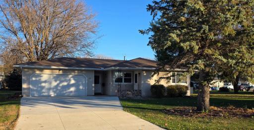 351 1st Avenue NE, Wells, MN 56097