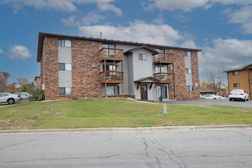 Photo for 1317 13th Street Circle, Sauk Rapids, MN 56379 - listing #6818598 1317 13th Street Circle, Sauk Rapids, MN 56379