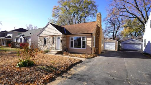 7332 Colfax Avenue S, Minneapolis, MN 55423