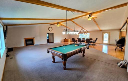 Selle is leaving the attractive pool table & equipment.