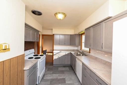230 Main Street, Green Isle, MN 55338