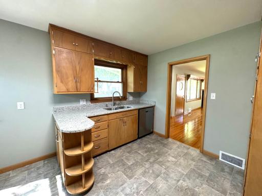 221 Woodlawn Avenue, Lake Lillian, MN 56253
