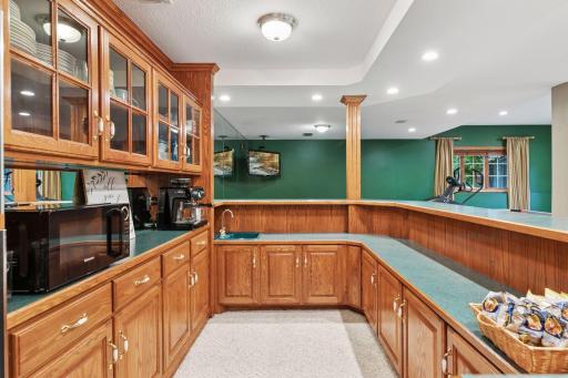 10 Apple Orchard Court, Saint Paul, MN 55110