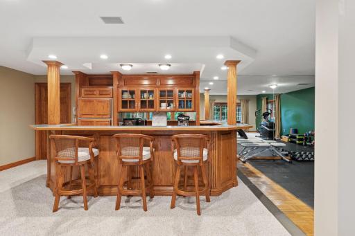10 Apple Orchard Court, Saint Paul, MN 55110