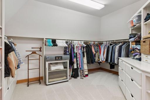 10 Apple Orchard Court, Saint Paul, MN 55110