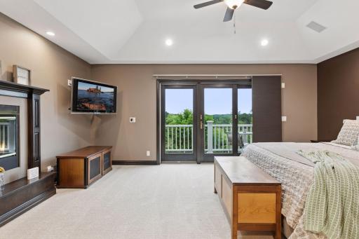 10 Apple Orchard Court, Saint Paul, MN 55110