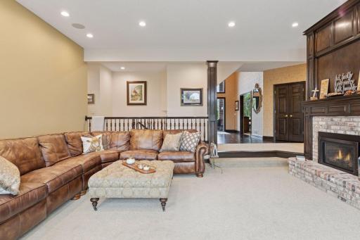 10 Apple Orchard Court, Saint Paul, MN 55110