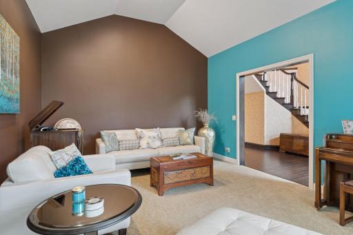 10 Apple Orchard Court, Saint Paul, MN 55110