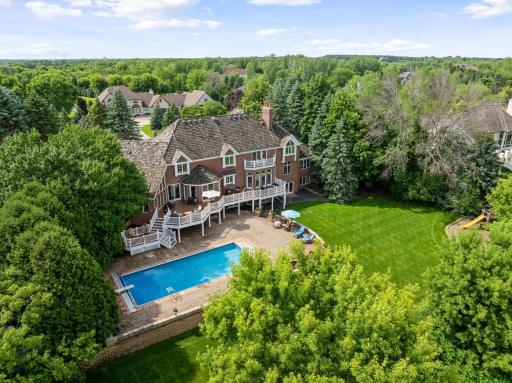 10 Apple Orchard Court, Saint Paul, MN 55110