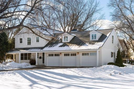 1 Spur Road, Minneapolis, MN 55436