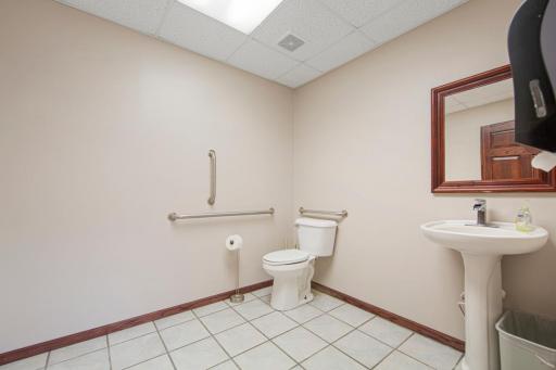 511 4th Street NW, Faribault, MN 55021