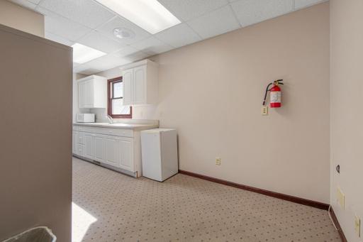 511 4th Street NW, Faribault, MN 55021