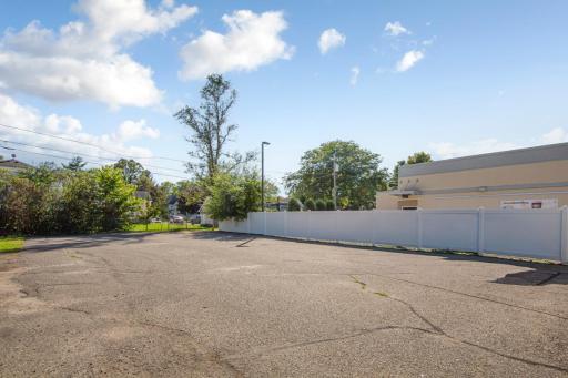 511 4th Street NW, Faribault, MN 55021