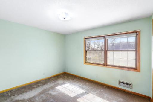 624 109th Lane NE, Blaine, MN 55434