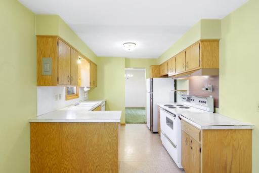 624 109th Lane NE, Blaine, MN 55434