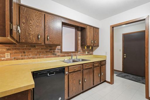 10304 107th Place N, Maple Grove, MN 55369